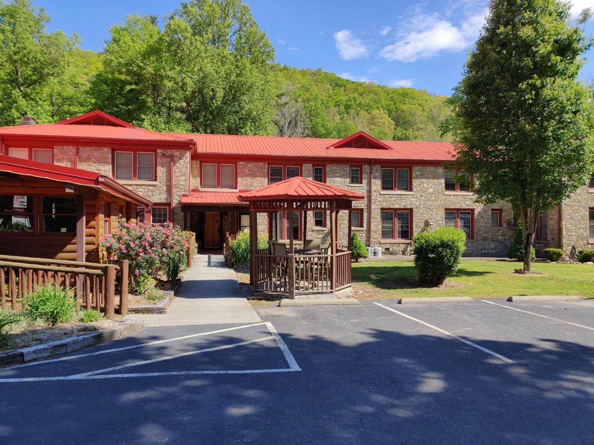 Smoky Falls Lodge Maggie Valley Exterior photo